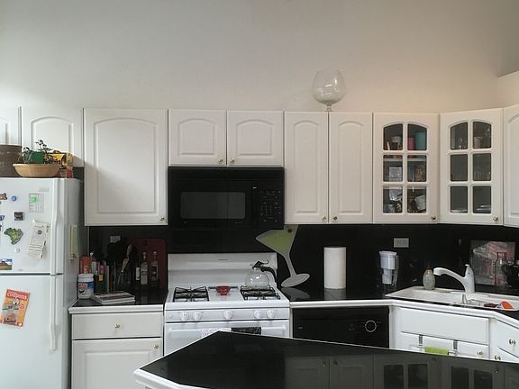 5th image of 4018 N Ashland Ave #10