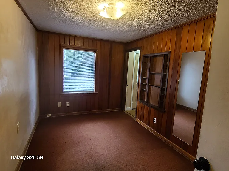 5381 Williams St — Photo 15