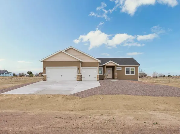 353 S Ashford Dr, Pueblo West, CO 81007