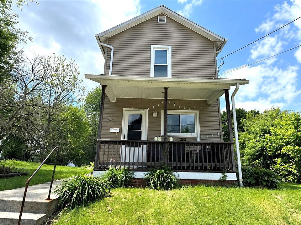 1st image of 1212 Finch St