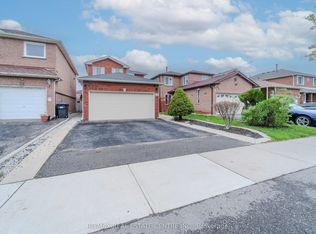 36 Kentucky Dr, Brampton, ON L6Y4E9