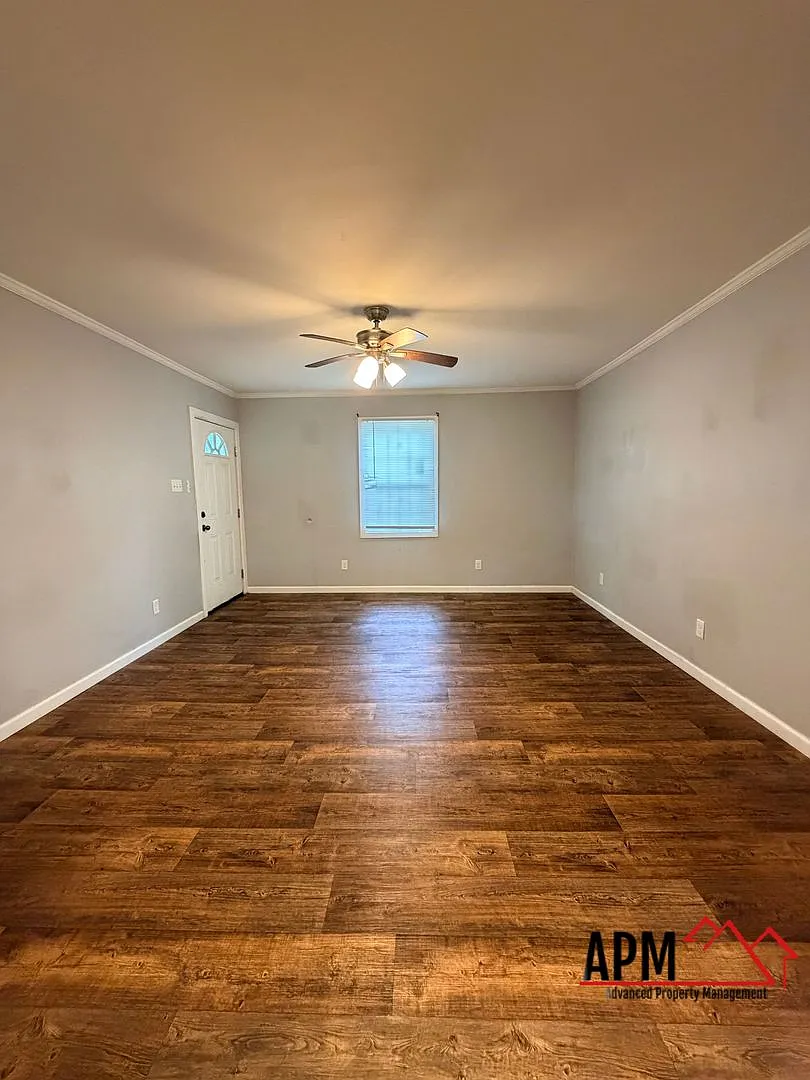 Building Photo - 107 Riverbend Dr