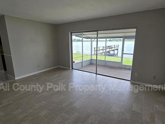 2nd image of 927 S Buena Vista Dr