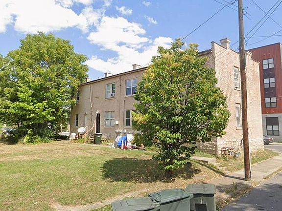 2nd image of 407 Oakwood Ave