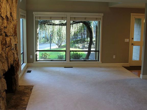 4th image of 17508 NE 38th Ct