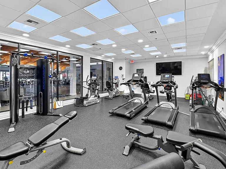 7604 Lexington Club Blvd #B — Photo 19