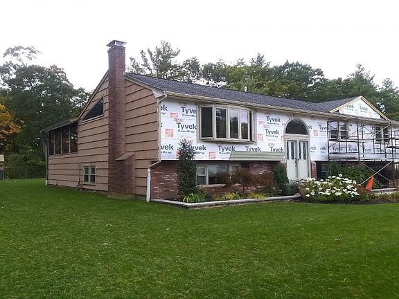 3rd image of 118 Plain Dr