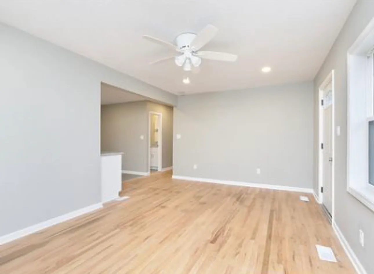 4 bed, 1104 sqft, $1,950 — Photo 3