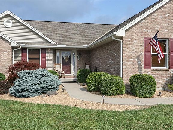 3rd image of 1079 Oak Dale Ln