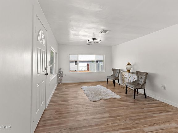3rd image of 11504 E 5TH Avenue