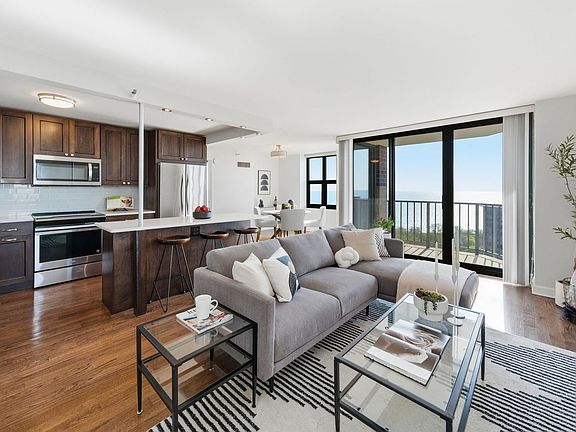 2nd image of 3660 N Lake Shore Dr APT 3201