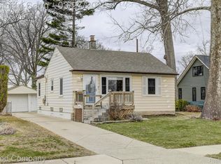 29329 Tawas St, Madison Heights, MI