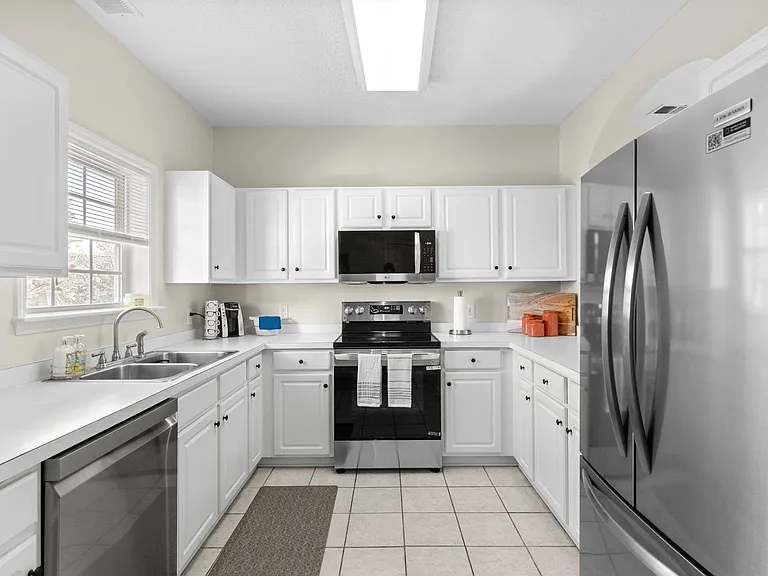 5801 Oyster Catcher Dr #723 — Photo 8