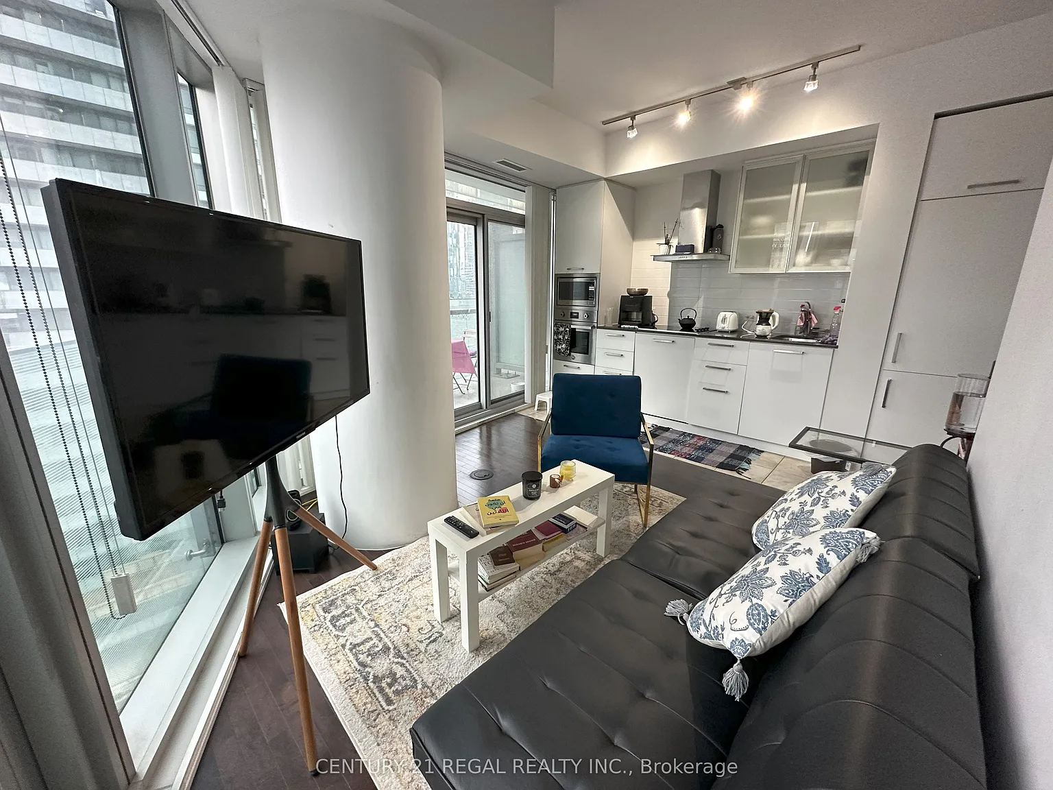 1 bed, $2,200 — Photo 3