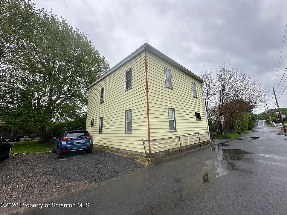 1st image of 1013 Grant Ct