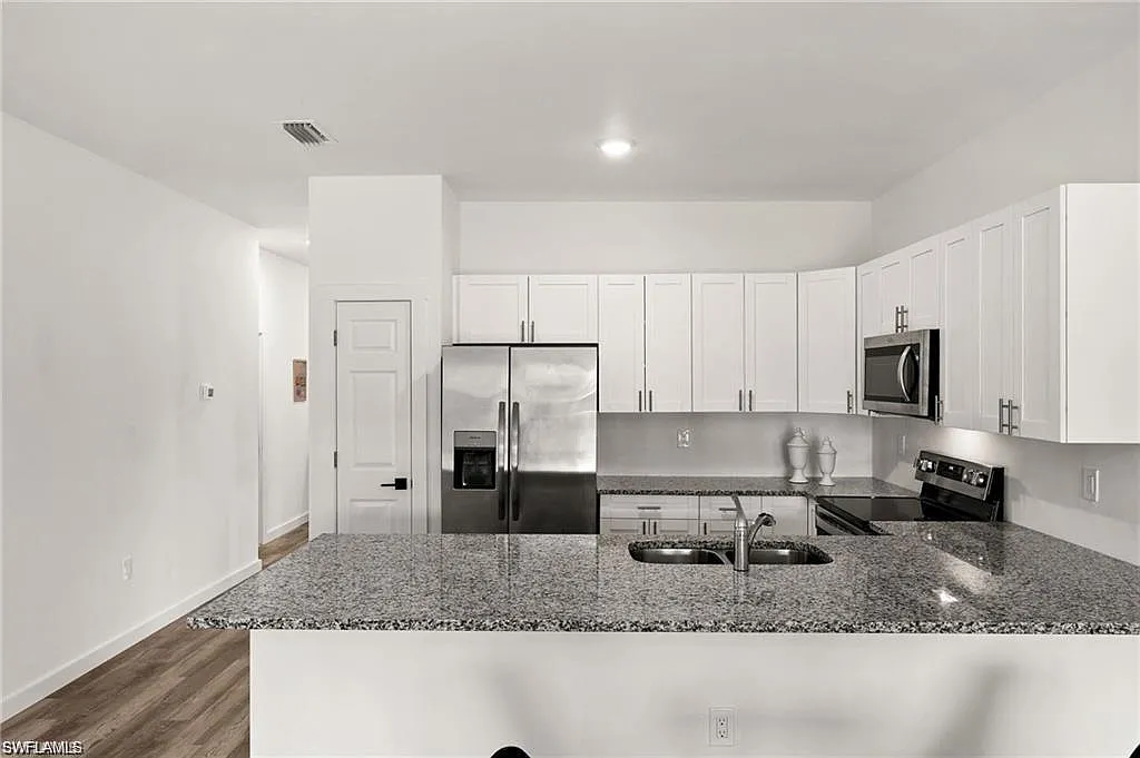 2439 Ted Ave S — Photo 4