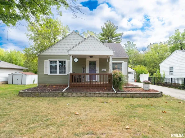 2302 N Flora Ave, Peoria, IL 61604