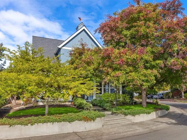 730 Village Circle NW, Bainbridge Island, WA 98110