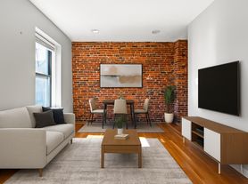 16 Foster St