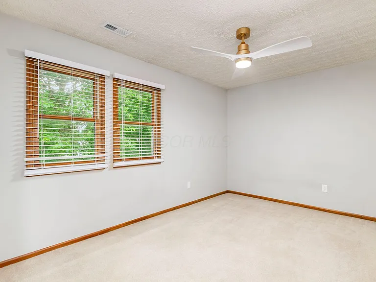 5841 Elmbridge Ln #4-27 — Photo 33