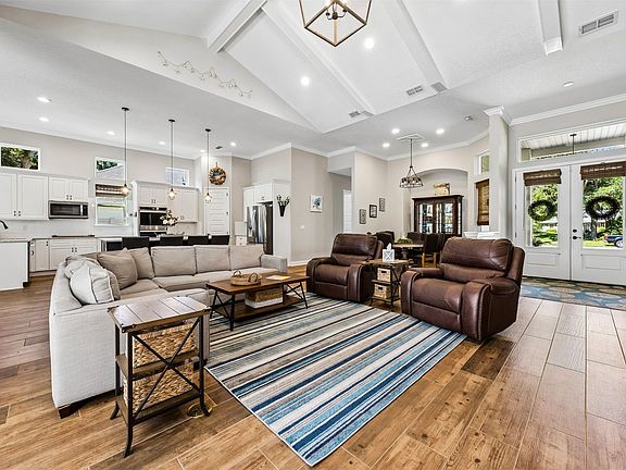 5th image of 1618 Plantation Oaks Ln