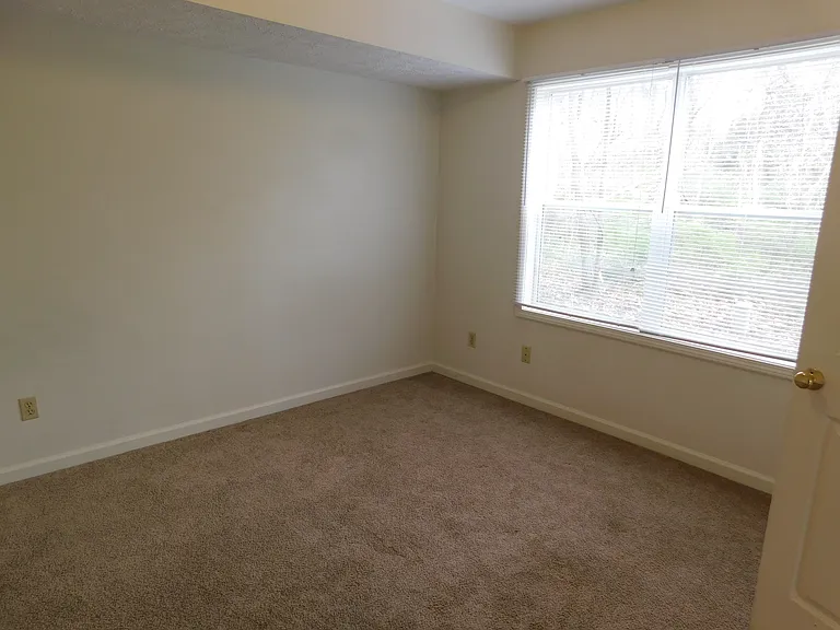 4770 N Briar Gate Dr — Photo 10