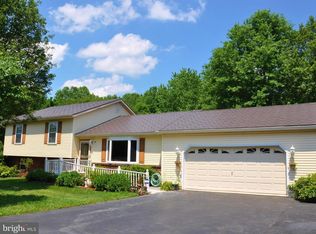 10 Wineberry Dr, Shrewsbury, PA 17361