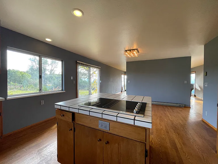 24401 Rich Ranch Rd — Photo 11