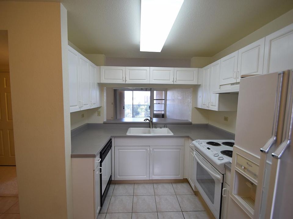 1st image of 3075 Ala Poha Pl APT 1207