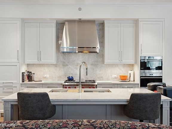 4th image of 435 N Michigan Ave #514