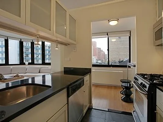 Sold by Corcoran | media 6