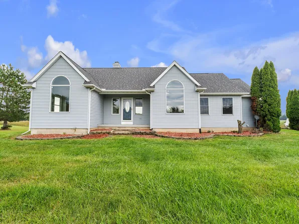 2855 Hayes Rd, Chelsea, MI 48118