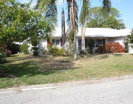 5th image of 2190 Sandlewood Dr