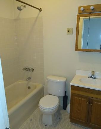 5th image of 745 43rd Ave APT 5