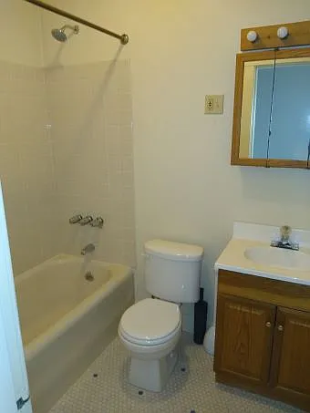 745 43rd Ave #5 — Photo 5