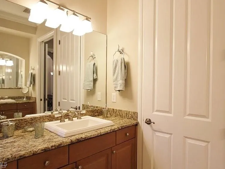 20091 Palermo Lake Ct — Photo 17