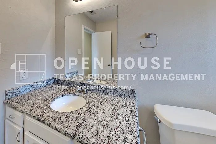1025 Bass Dr — Photo 17