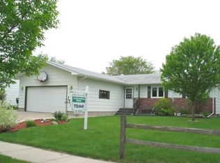 2222 Springbrook Ct, Grand Forks, ND 58201