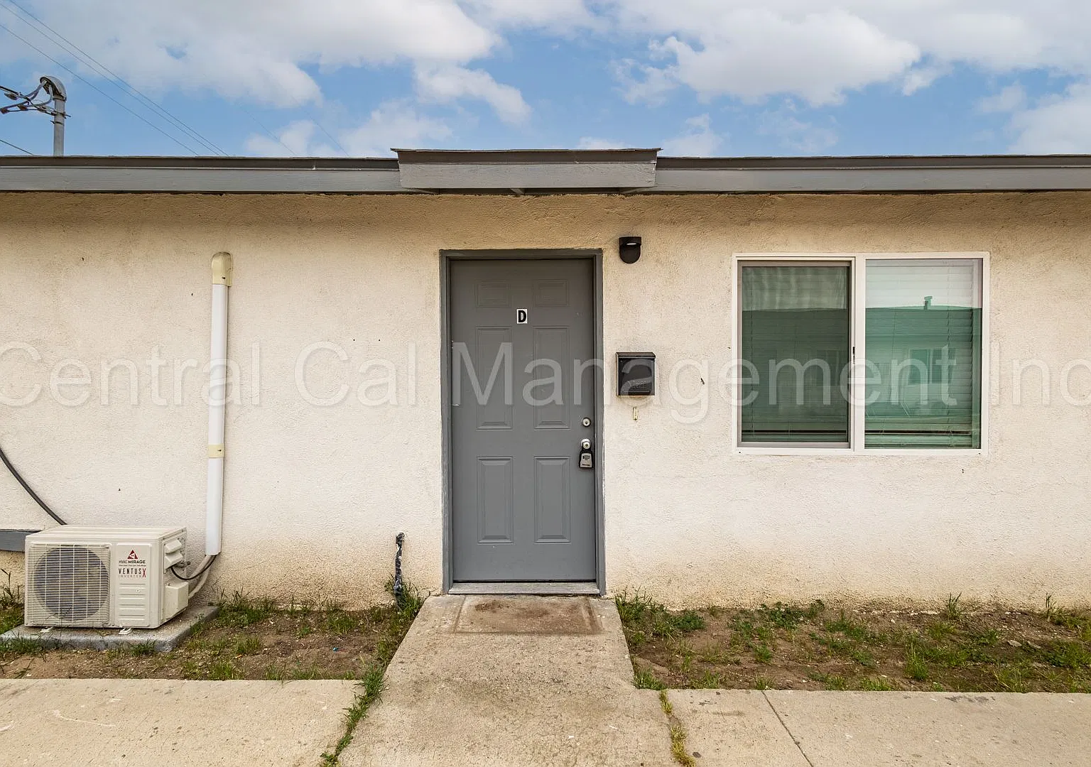 10705 Williams St — Photo 3