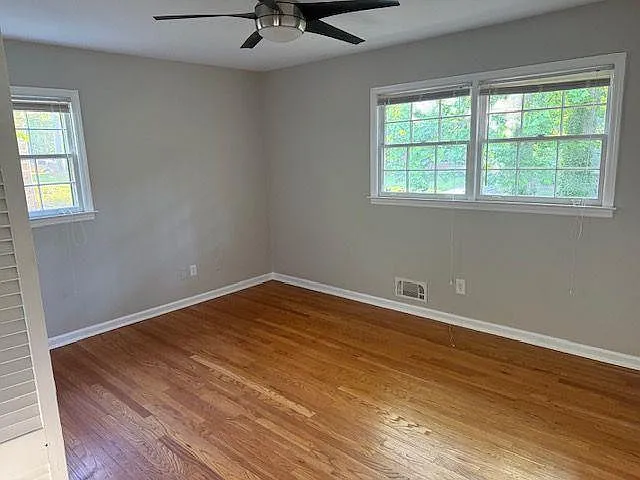 2836 Umberland Dr — Photo 14