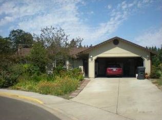 25127 Legacy Ct, Veneta, OR 97487