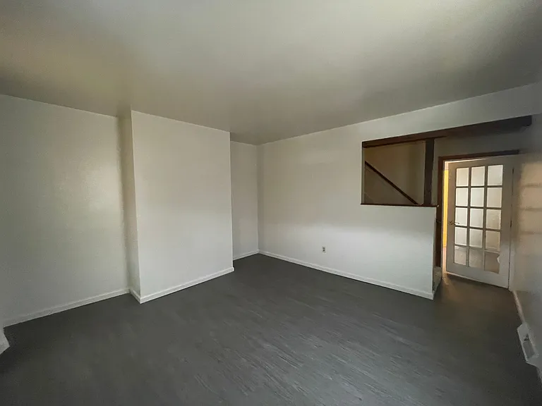 126 Railroad St #128 — Photo 16