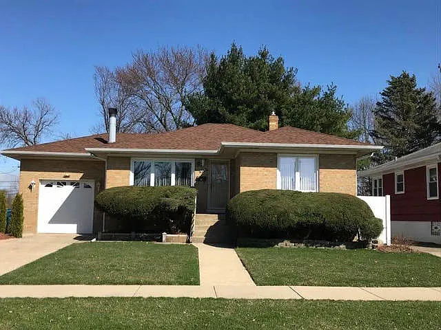 969 Hirsch Blvd photo 1