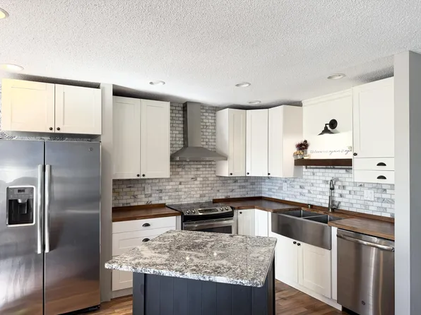 2720 26th Street Cir S, Moorhead, MN 56560