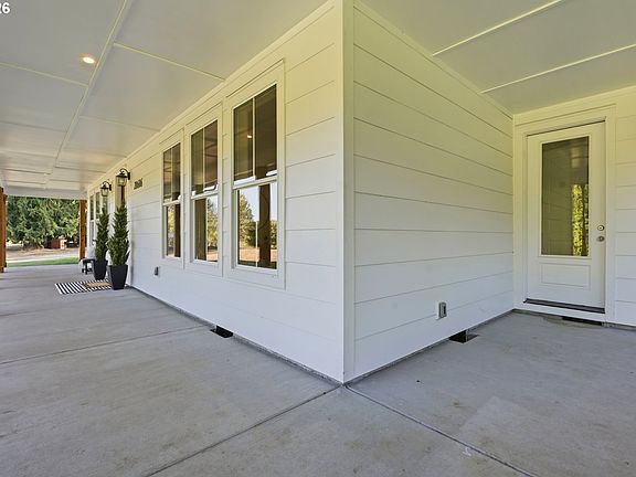 5th image of 20606 NE 29th Ave