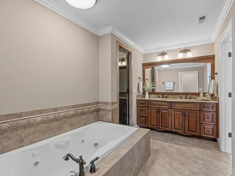 1508 Braden Overlook Ct — Photo 46