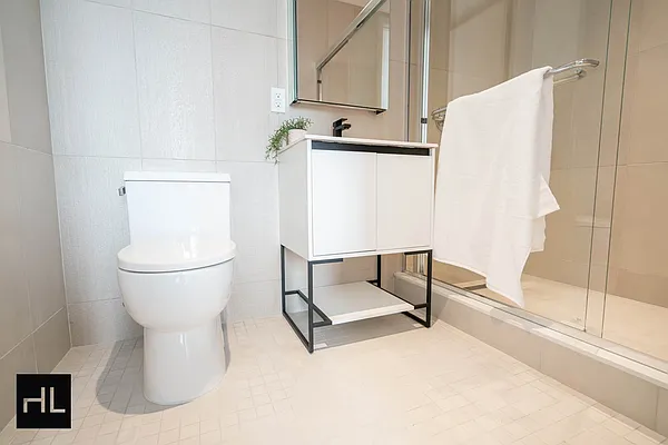 Rented by Highline Residential | media 15