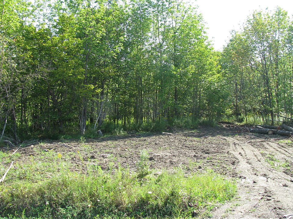 2nd image of 9058 Storey Rd