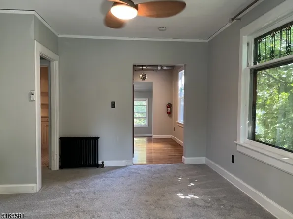 33B Drakestown Rd, Hackettstown, NJ 07840