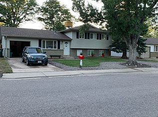 1009 S Newark St, Aurora, CO 80012